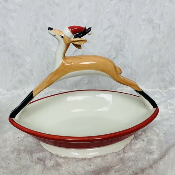 ❌SOLD❌Dept 56 Reindeer Christmas Basket Ceramic - Picture 2 of 7